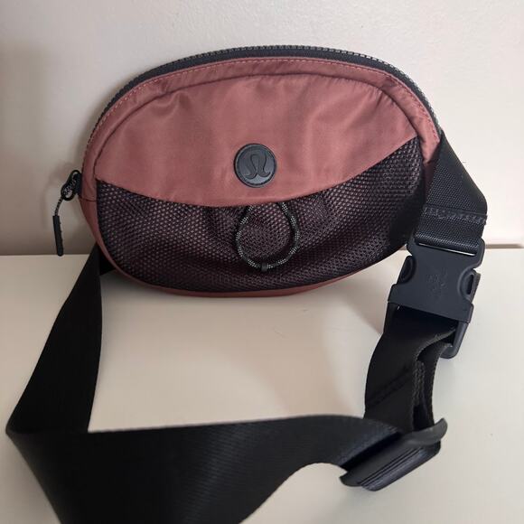 Lululemon Take it On Belt Bag Copper Brown and Black - Picture 2 of 6